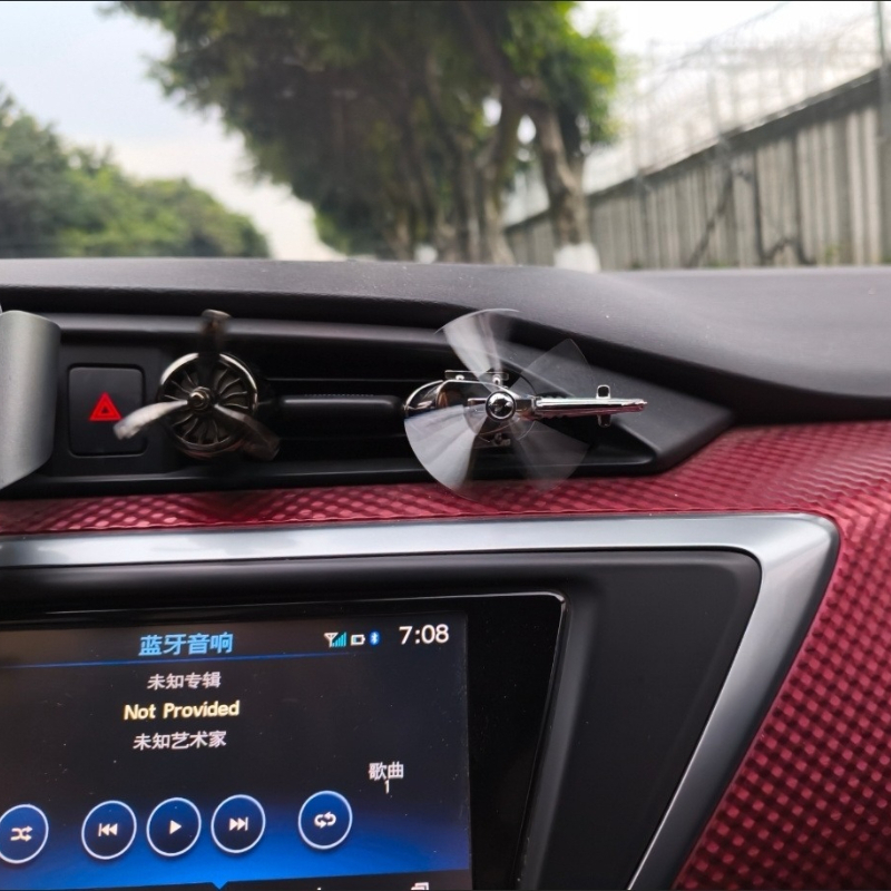 Car Air Vent Clip Fan Airplane - Aromatherapy Diffuser recension och pris